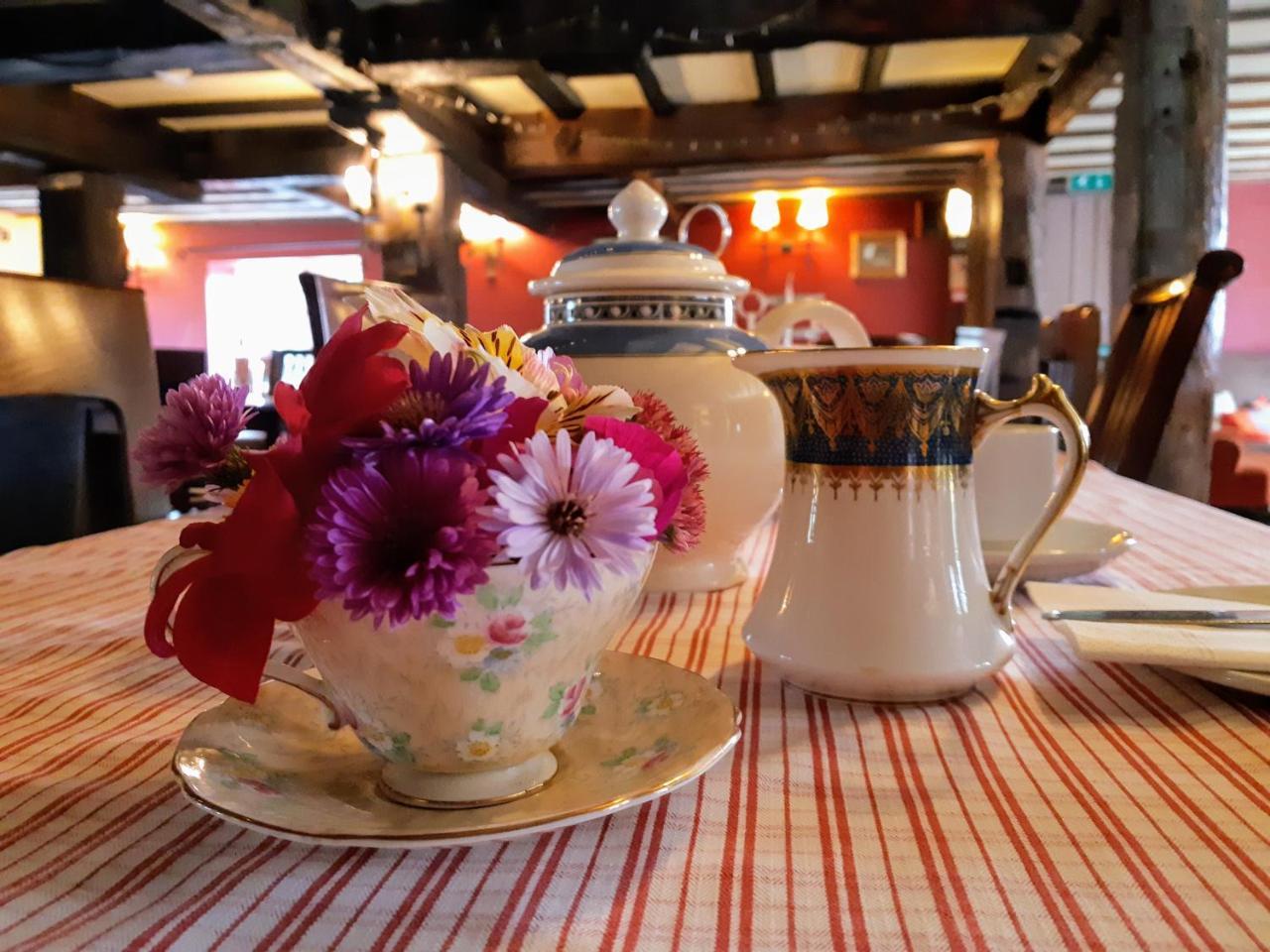 Sculthorpe Mill Hotel Fakenham Buitenkant foto