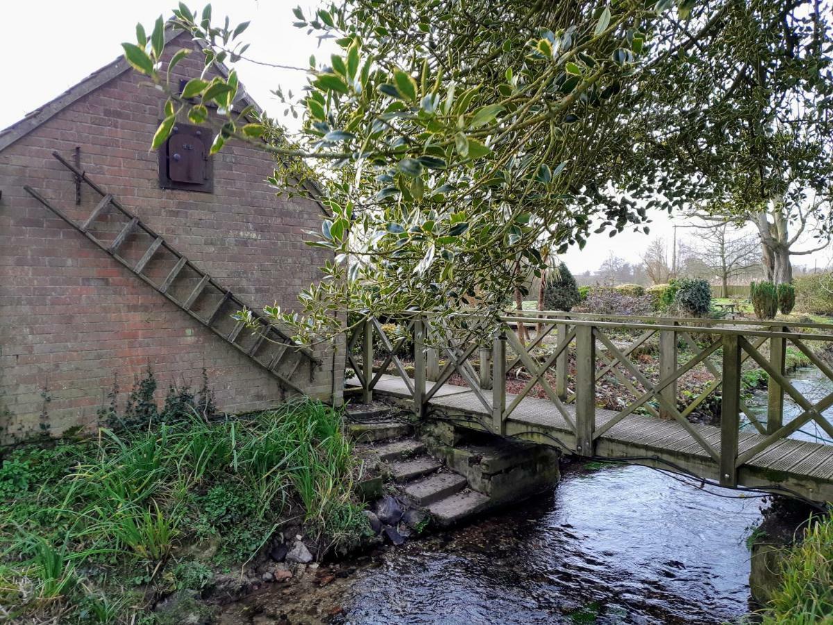 Sculthorpe Mill Hotel Fakenham Buitenkant foto