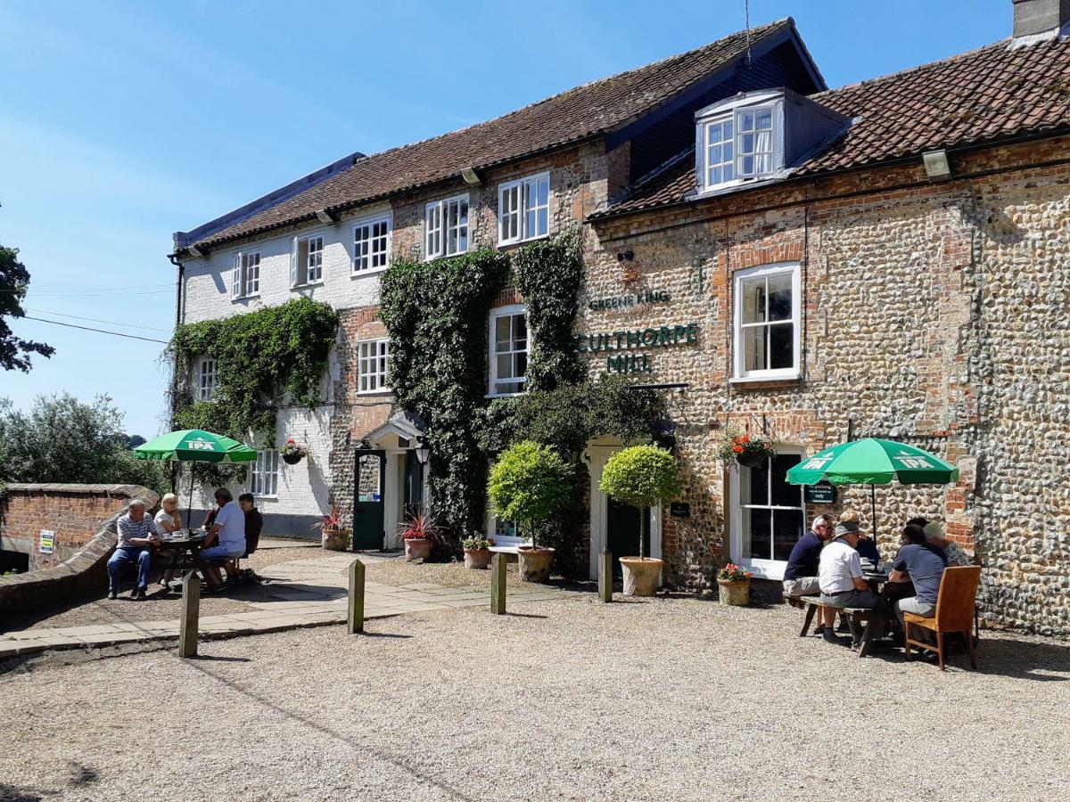Sculthorpe Mill Hotel Fakenham Buitenkant foto